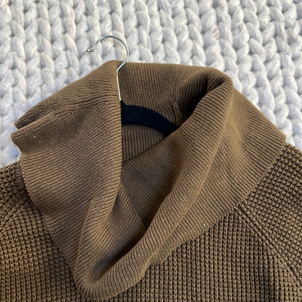 Turtle neck sweater - Picture 2 of 4